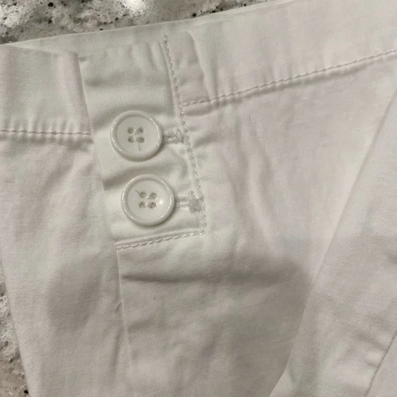 EUC Talbots “Pedal Pusher” capri pants in white, size 14 - Picture 3 of 4